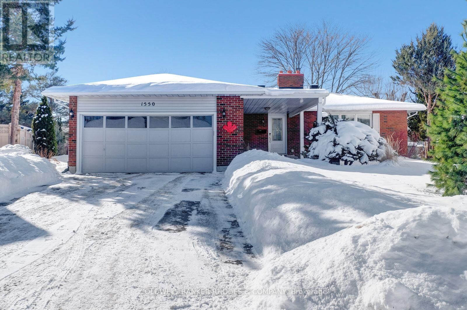 Property Photo:  1550 Northdale Street  ON K1B 4G8 