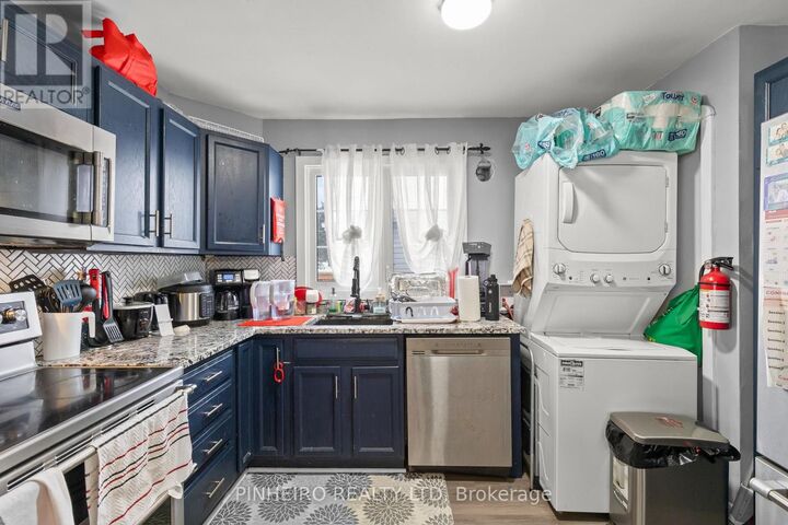 Property Photo: 86 Giles Street ON N5Z 2V6