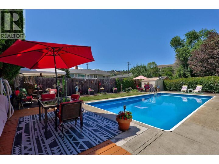 Photo de la propriété: 1683 Sheridan Drive BC V2B 6B1