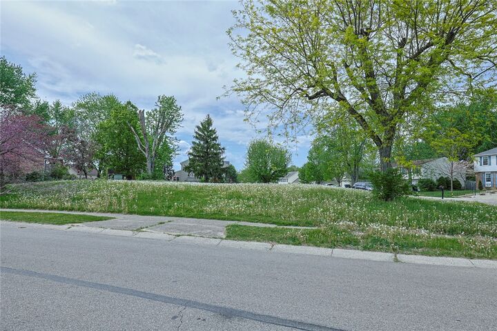 Property Photo:  4739 Strathaven Drive  OH 45424 
