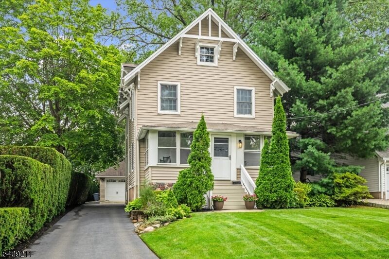 Property Photo: 89 Glen Ave NJ 07452