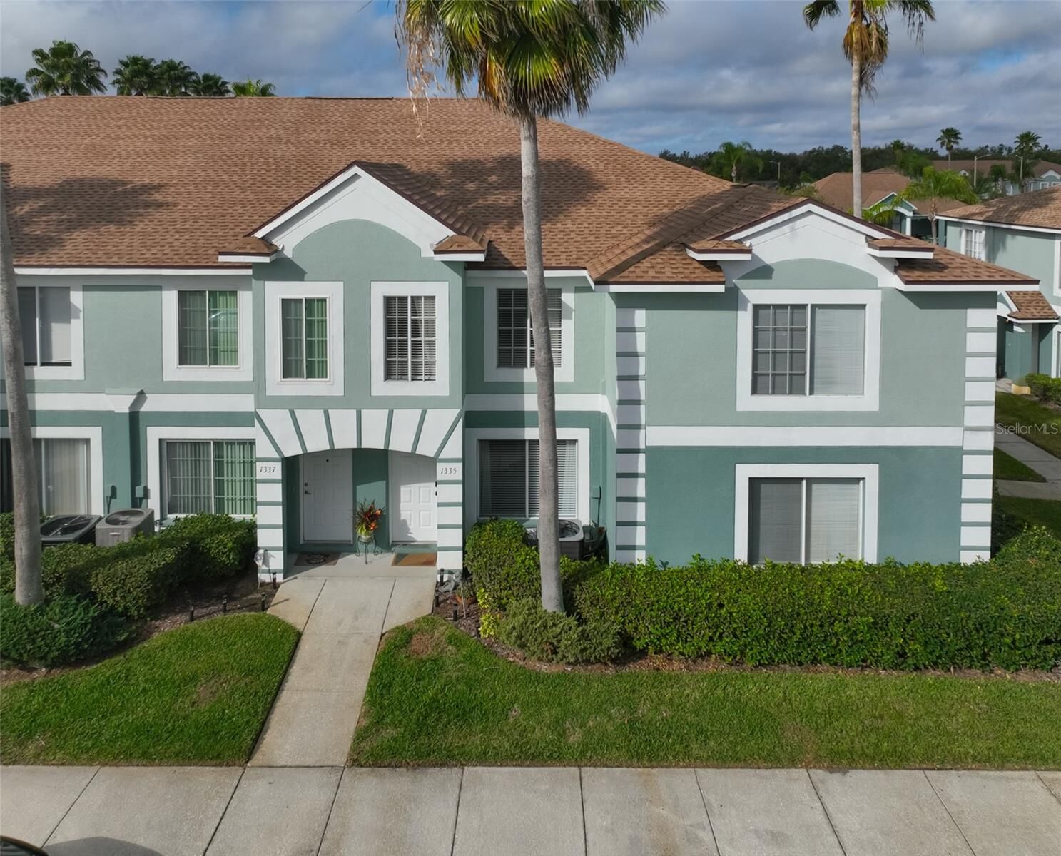 Property Photo:  1335 Twilridge Place  FL 33511 