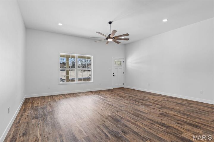 Property Photo:  323 Wellington Place  MO 63640 