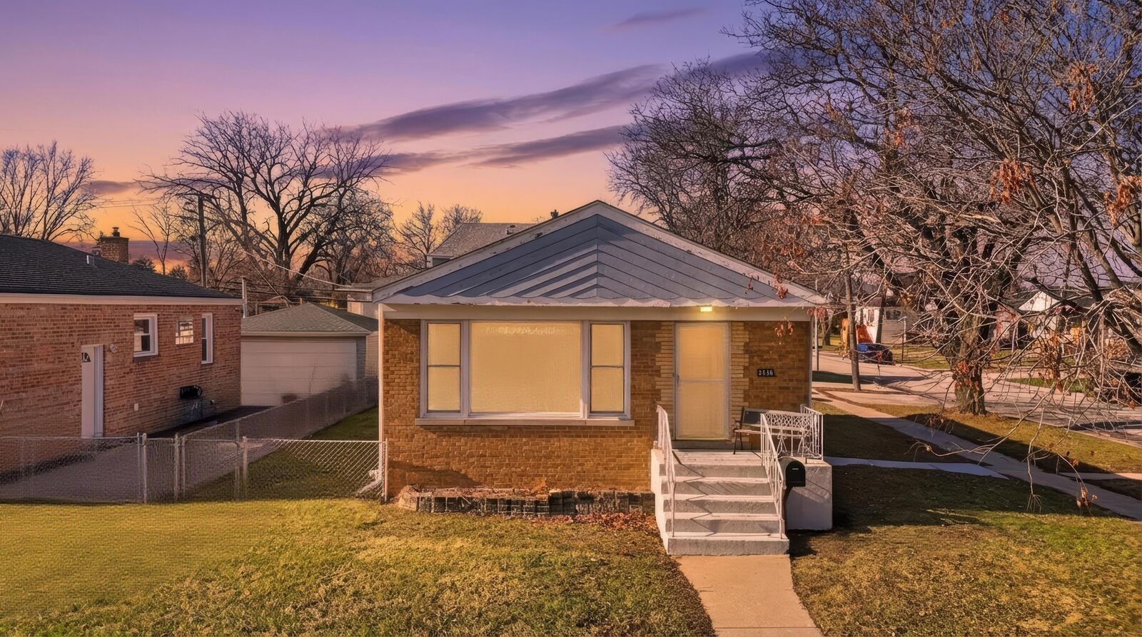 Property Photo:  4448 Lawndale Avenue  IL 60534 
