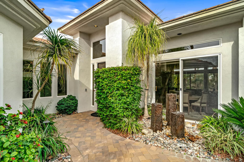 Property Photo:  936 Mesa Grande Drive  CA 92211 