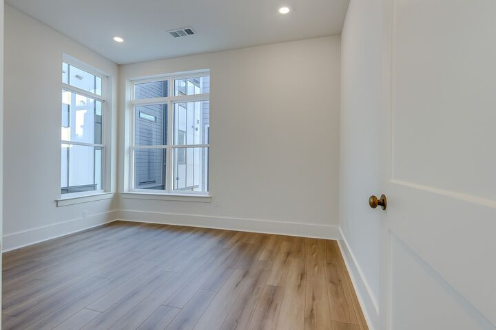 Property Photo:  110D Myrtle St D  TN 37206 