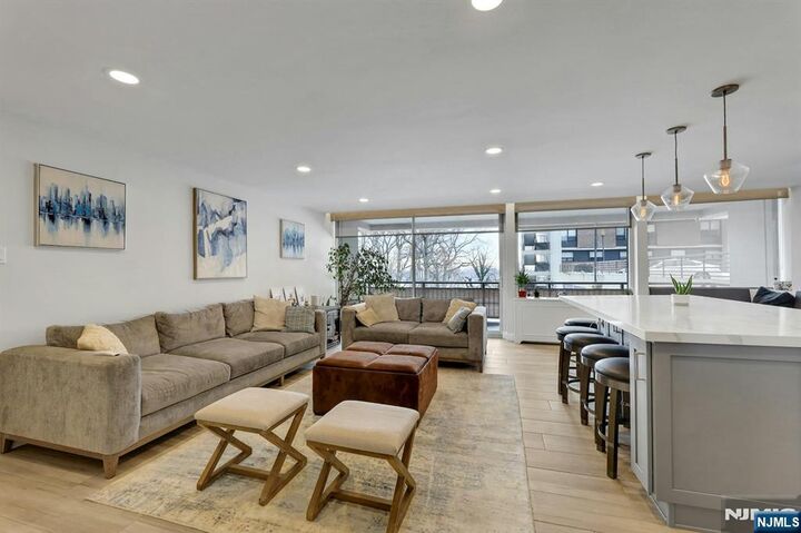 Property Photo:  2 Horizon Road #G-1  NJ 07024 