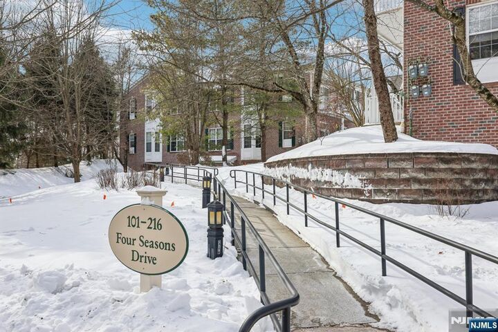 Property Photo:  109 Four Seasons Drive 109  NJ 07470 