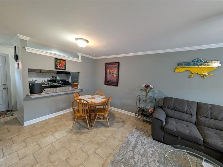 Property Photo:  1401 Lake Avenue C6  LA 70005 