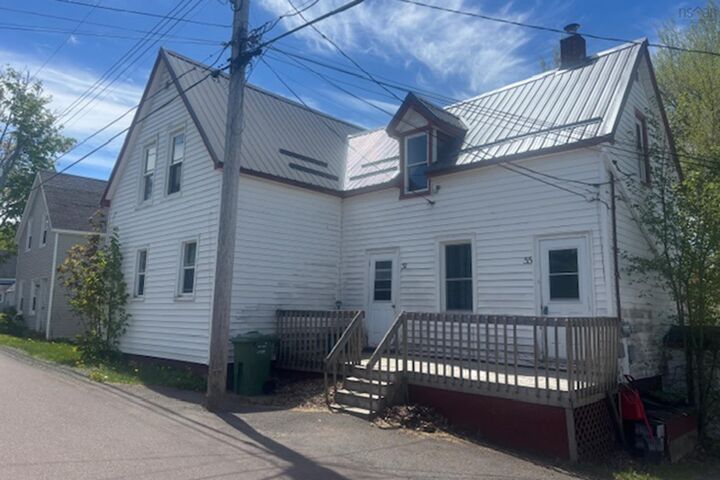 55 Elm Street — photo 1