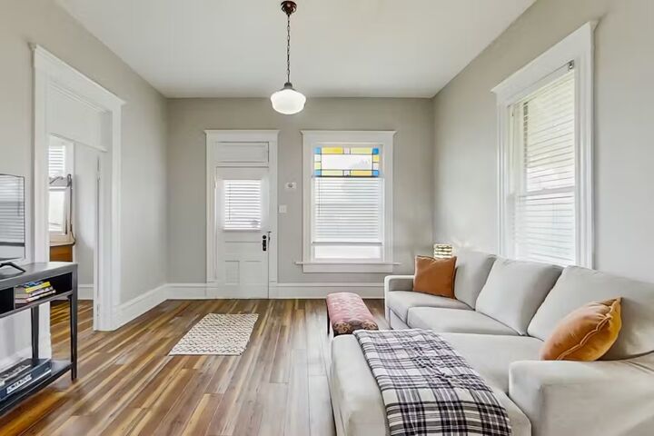 Property Photo:  208 N 9th Street  AR 72756 