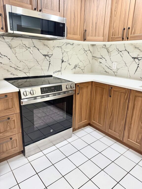 Property Photo:  15 Spencer Rd 12E  MA 01719 