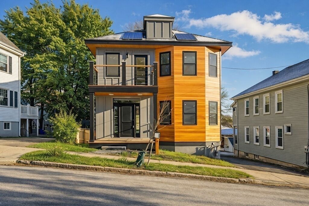 Property Photo: 7 Park Ave Ext MA 02475