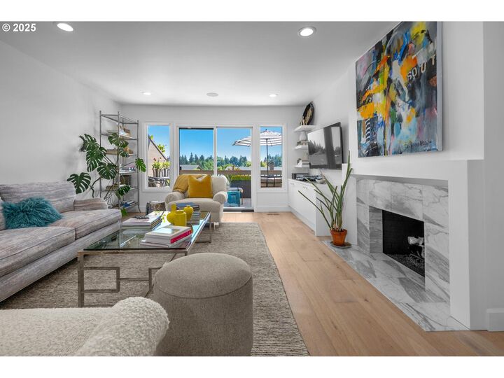 Property Photo:  40 Condolea Ct  OR 97035 