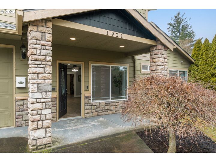 Property Photo:  1921 NE 114th Ave  OR 97220 