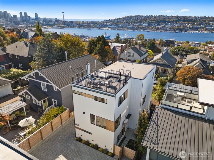 Property Photo:  2214  Broadway  E B  WA 98102 