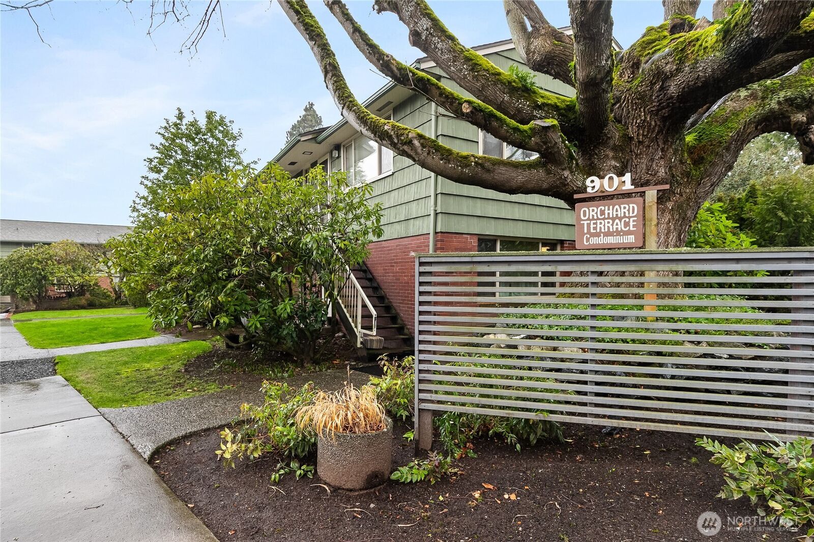 Property Photo:  901 N Forest Street 123  WA 98225 
