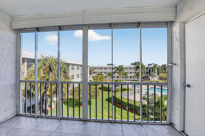 Property Photo:  9872 Marina Boulevard 1433  FL 33428 