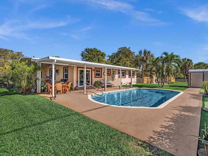 Property Photo: 5180 SW 13th Street FL 33317