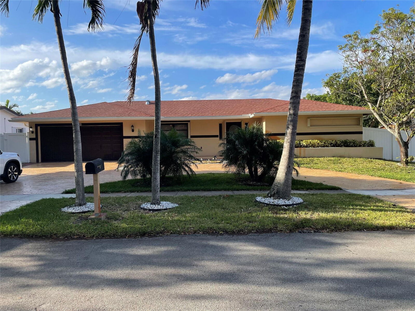 Property Photo:  11901 NW 15th Street  FL 33026 