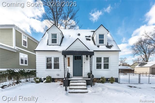 Property Photo:  1821 N Lafayette Avenue  MI 48073 