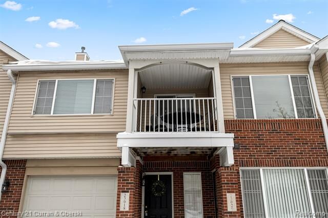 Property Photo:  23018 Fairlane Boulevard  MI 48183 