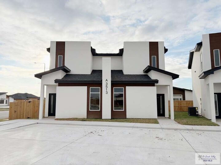 Property Photo:  3513 Hidalgo Cir  TX 78520 