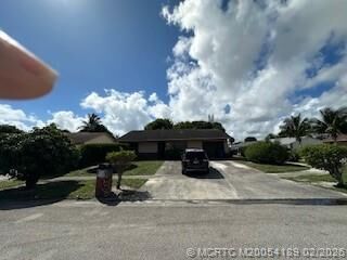 Property Photo:  1805 W 26th Street  FL 33404 