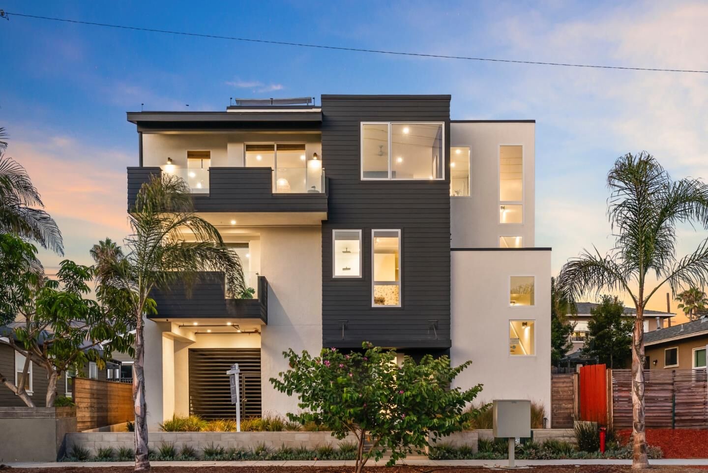 Property Photo:  508 North Tremont Street A  CA 92054 