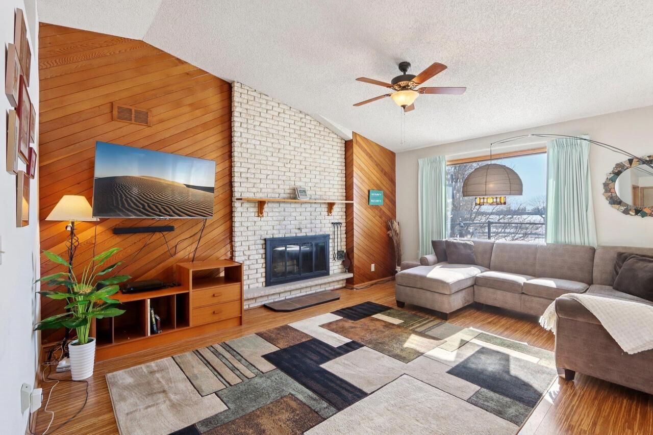 Property Photo:  5501 Comanche Way  WI 53704 