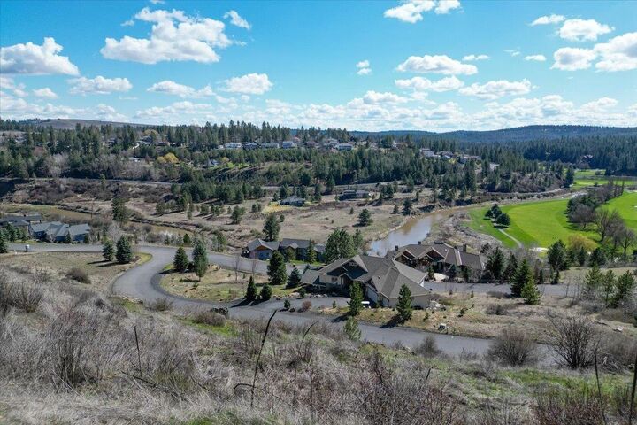 Property Photo:  1912 E Tomahawk Ln  WA 99224 