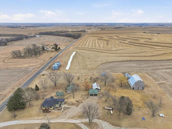 Property Photo:  2876 105  Street  IA 51653 