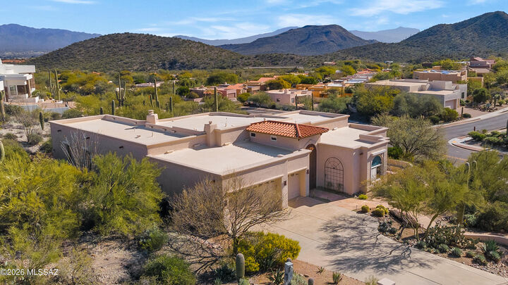 Property Photo:  3600 W Eagles View Place  AZ 85745 