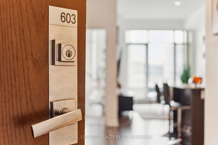 Property Photo: 365 Prince Of Wales Drive 603 ON L5B 0G6