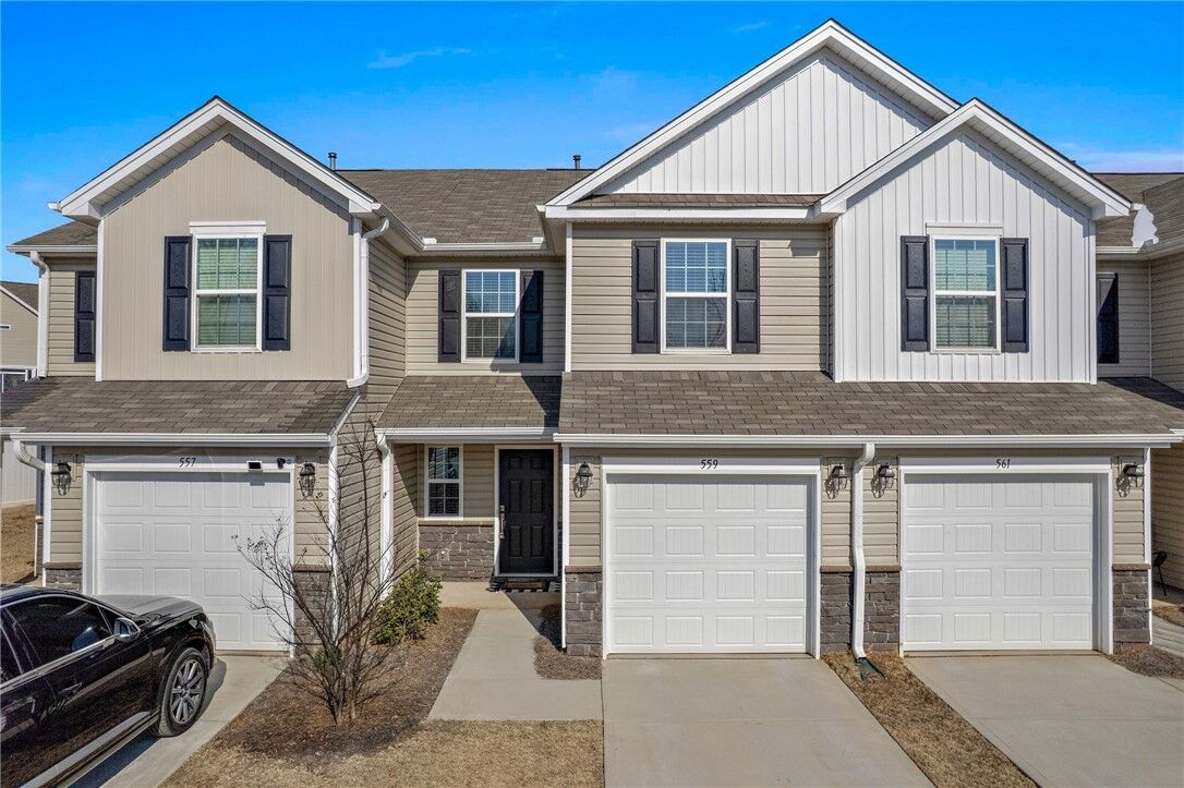 Property Photo:  559 Brasstown Court  SC 29670 