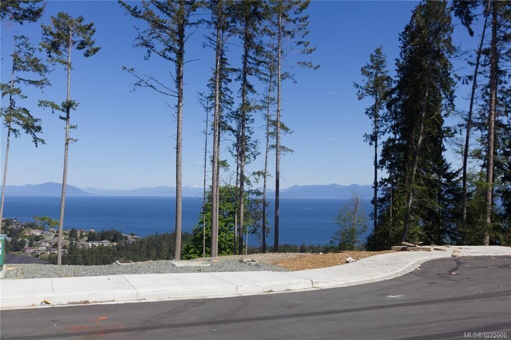 Property Photo:  113 Whitefish Pl  BC V9T 0N2 