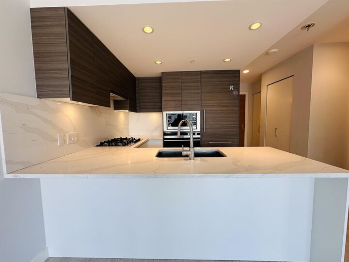 Property Photo: 6833 Buswell Street 607 BC V6Y 0L3