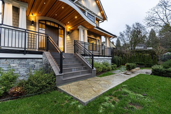 2051 W King Edward Avenue — photo 1