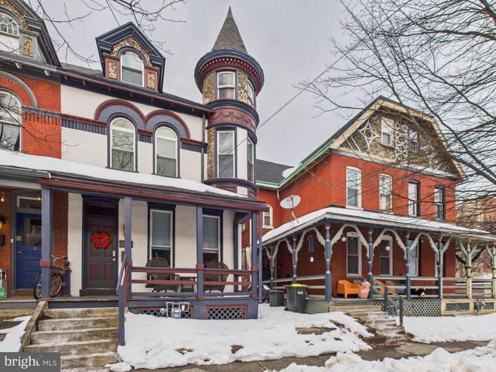 Property Photo:  305 W Lemon Street  PA 17603 