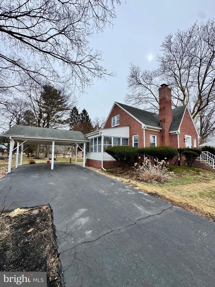 Property Photo:  927 Hamilton Street  PA 17013 