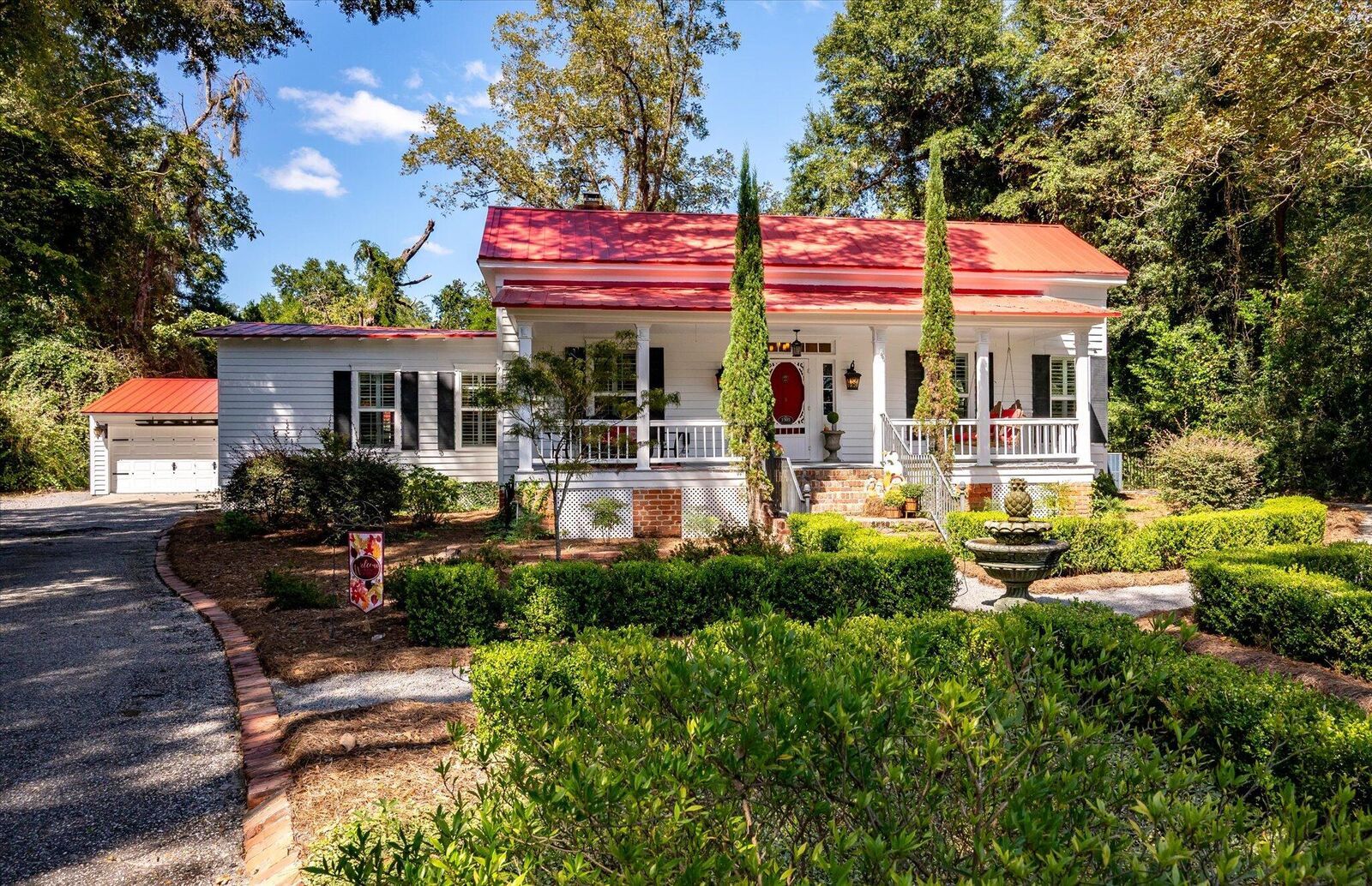 Property Photo:  1303 Wichman Street  SC 29488 