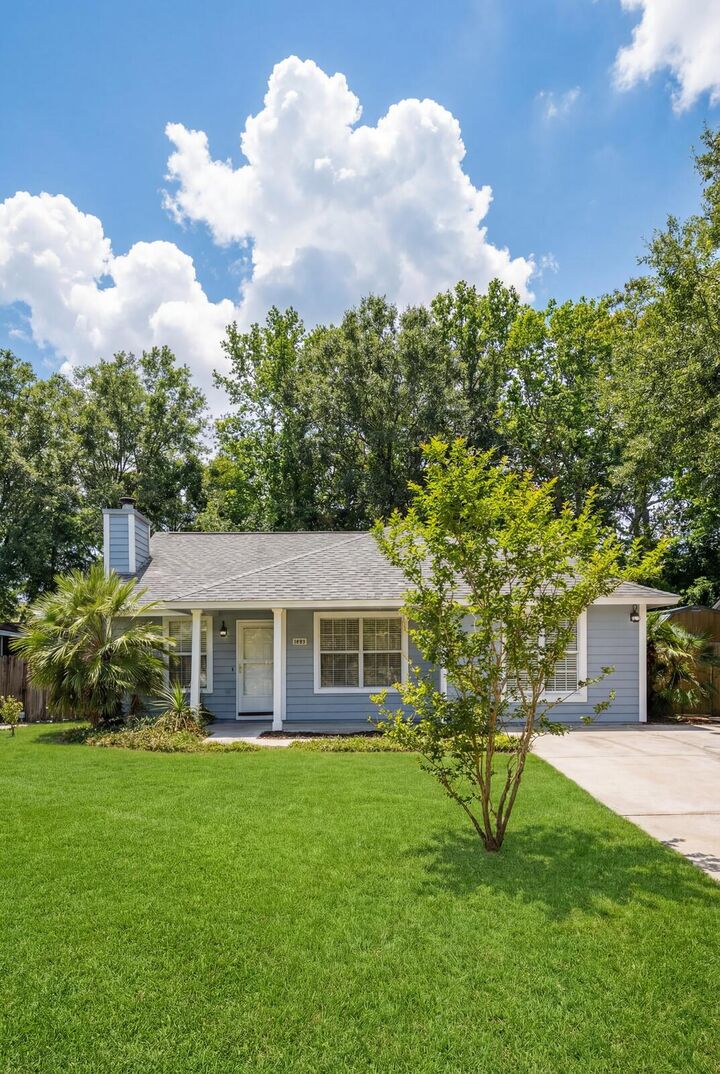 Property Photo:  1307 Lake Mallard Boulevard  SC 29464 