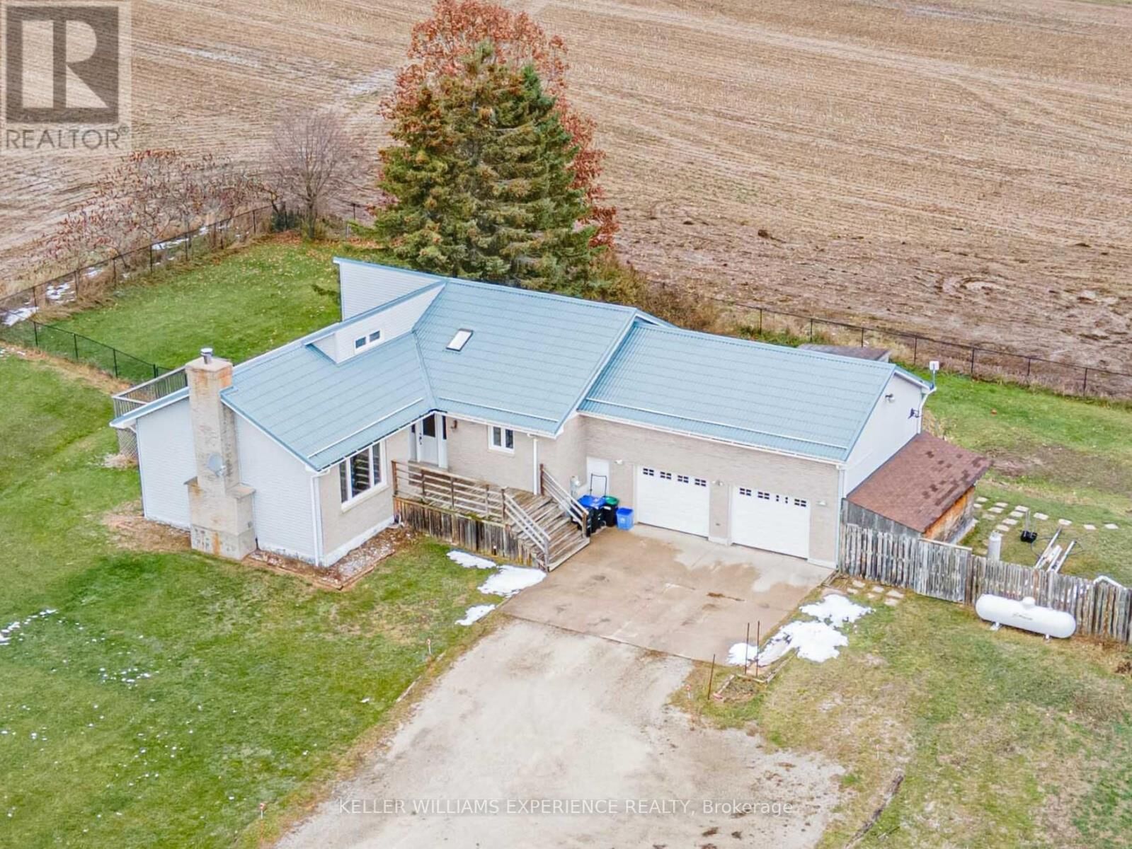 Property Photo:  2717 3/4 Side Road Sunnidale  ON L0M 1N0 