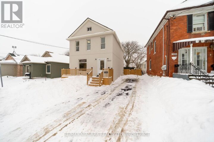 Property Photo:  5802 Peer Street  ON L2G 1X2 