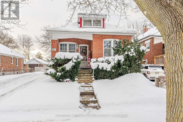 Property Photo:  37 Linwood Street  ON N5Y 1W1 