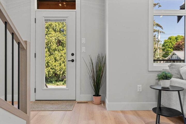 Property Photo:  46106 Riverside Drive 2  BC V2P 3K9 