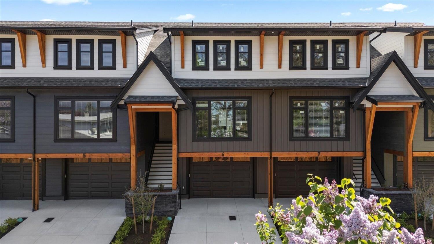 Photo de la propriété:  46106 Riverside Drive 5  BC V2P 3K9 