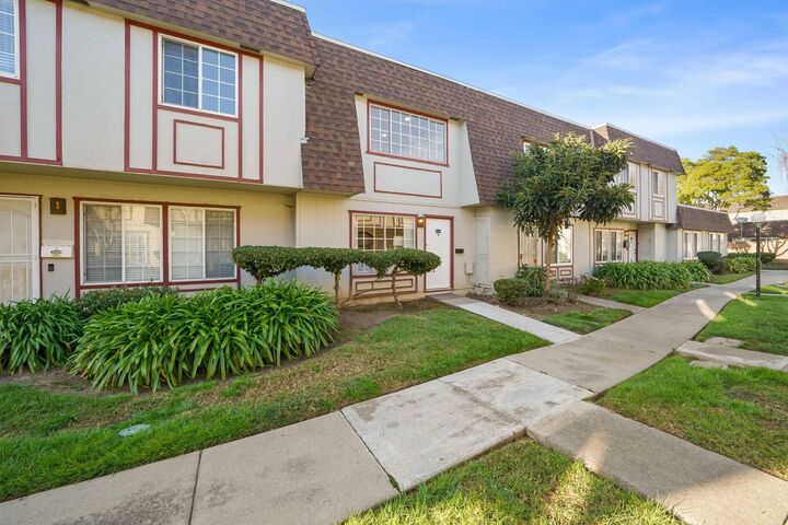 Property Photo:  34132 Aberdeen Ter  CA 94555 