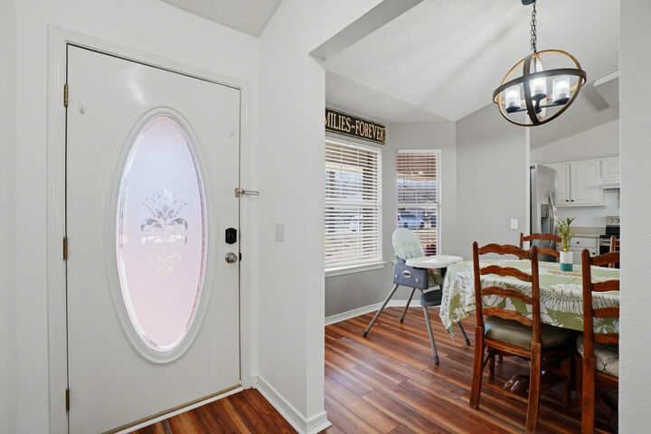 Property Photo: 2091 Alfred Boulevard FL 32566