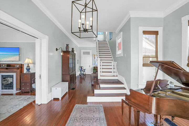 Property Photo: 316 W Strong Street FL 32501